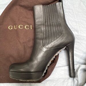 SALE: Gucci Women's Black Leather Heeled Platform Ankle Boots Booties 38.5 🔥